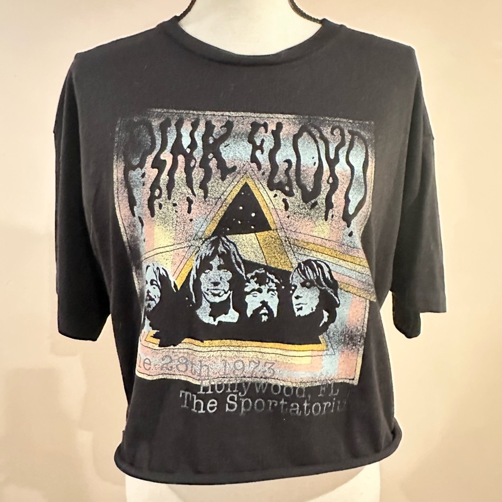 NWT Pink Floyd crop